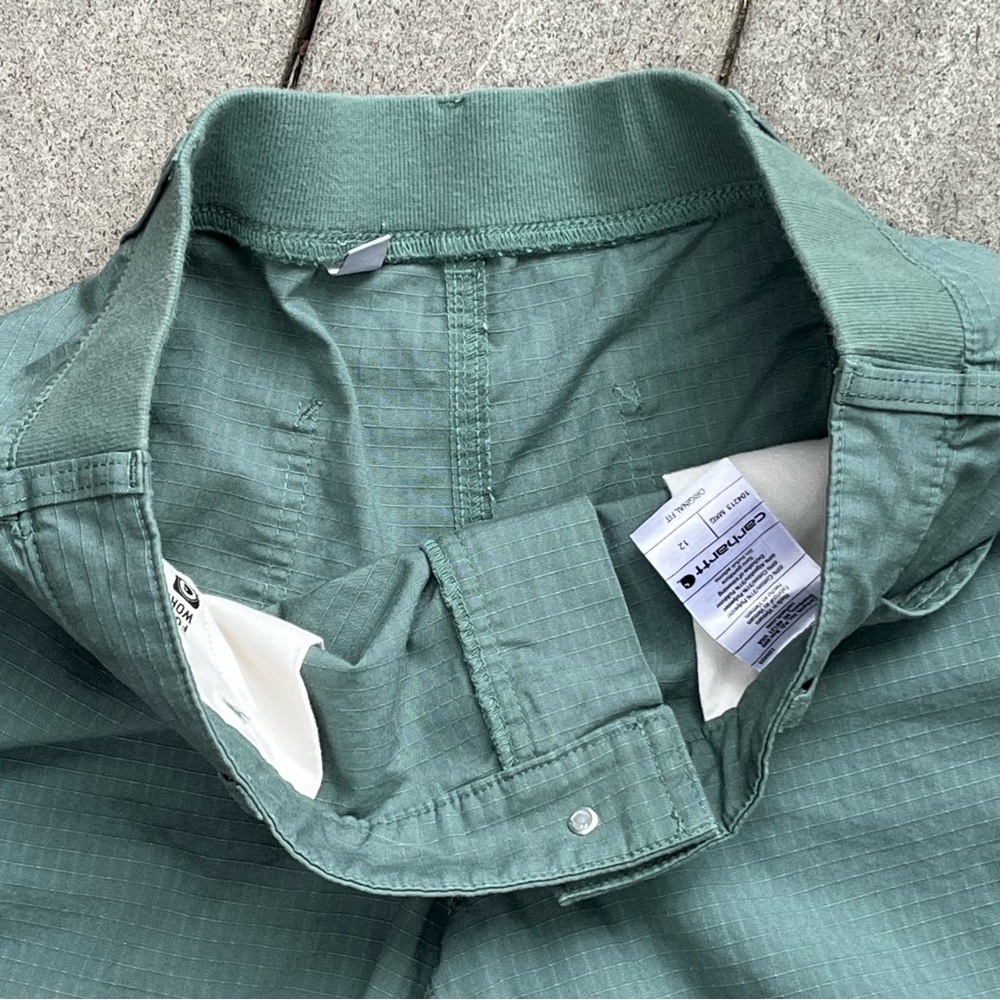Carhartt Green Work Shorts Women 12 33x9”‎ Roll Tab BS213-W Force Rip Stop - Picture 4 of 12
